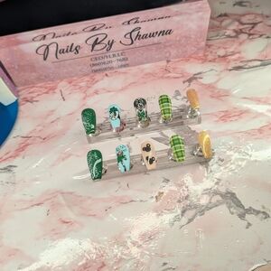 Green and Gold Nail Art Collection